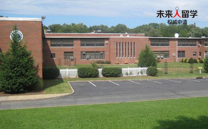 罗塞尔天主高中(Roselle Catholic High School)成立于1959年,位于新泽西州Roselle。学校提供大学预备制教学,课程设置非常丰富,充分满足孩子的多样选择。