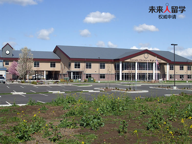 凯思嘉徳学校（Cascade Christian Schools）成立于1992年，位于华盛顿州皮阿拉普。学校凭借多年优质教学已获得国际基督教学校协会（ACSI）认证，同时该校学生也能得到专业的艺术指导，综合能力较高。