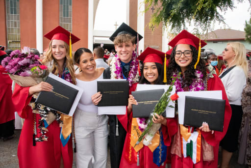 美国加州私立高中:塞拉斯大学预备学校,连续六年被评为加州“湾区最优质学校”,学校费用及申请介绍，未来人留学专业申请。